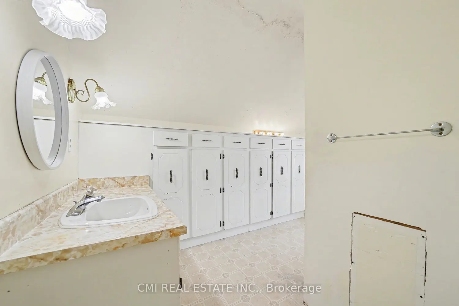 Additional image 18 of 76 Main Street