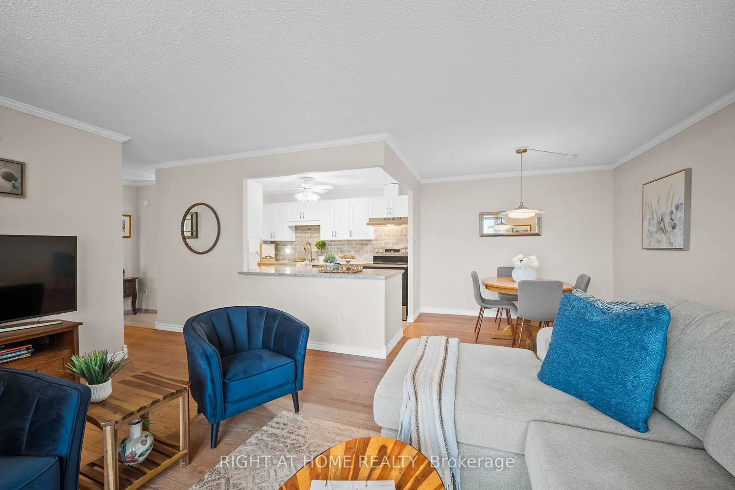 Additional image 13 of 1025 Richmond Road 1006