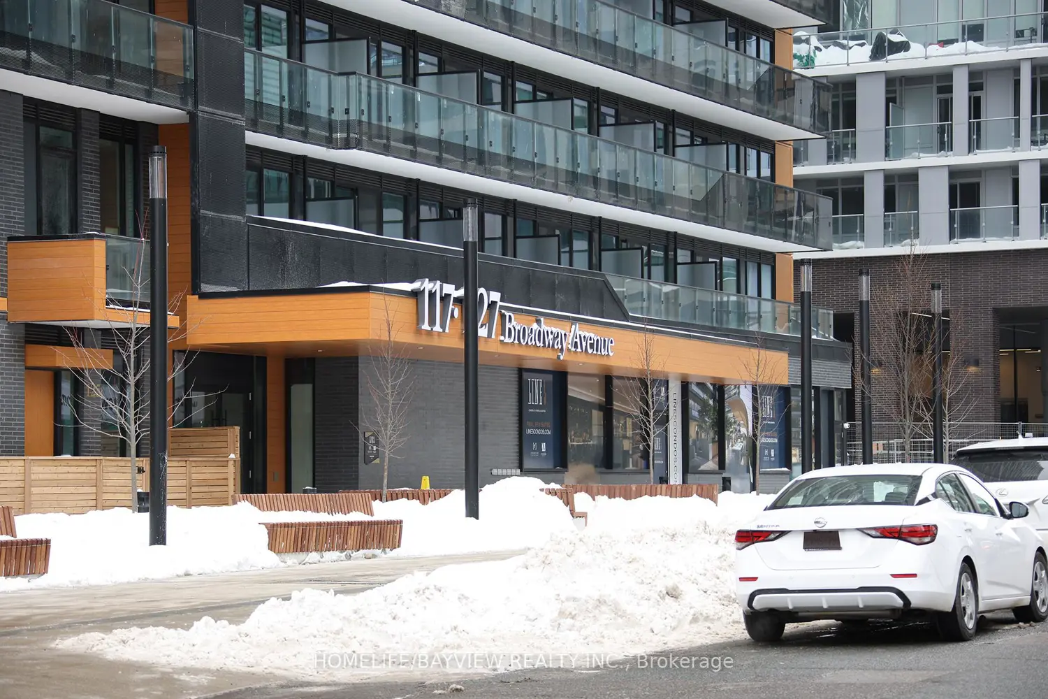 127 Broadway Avenue 3504