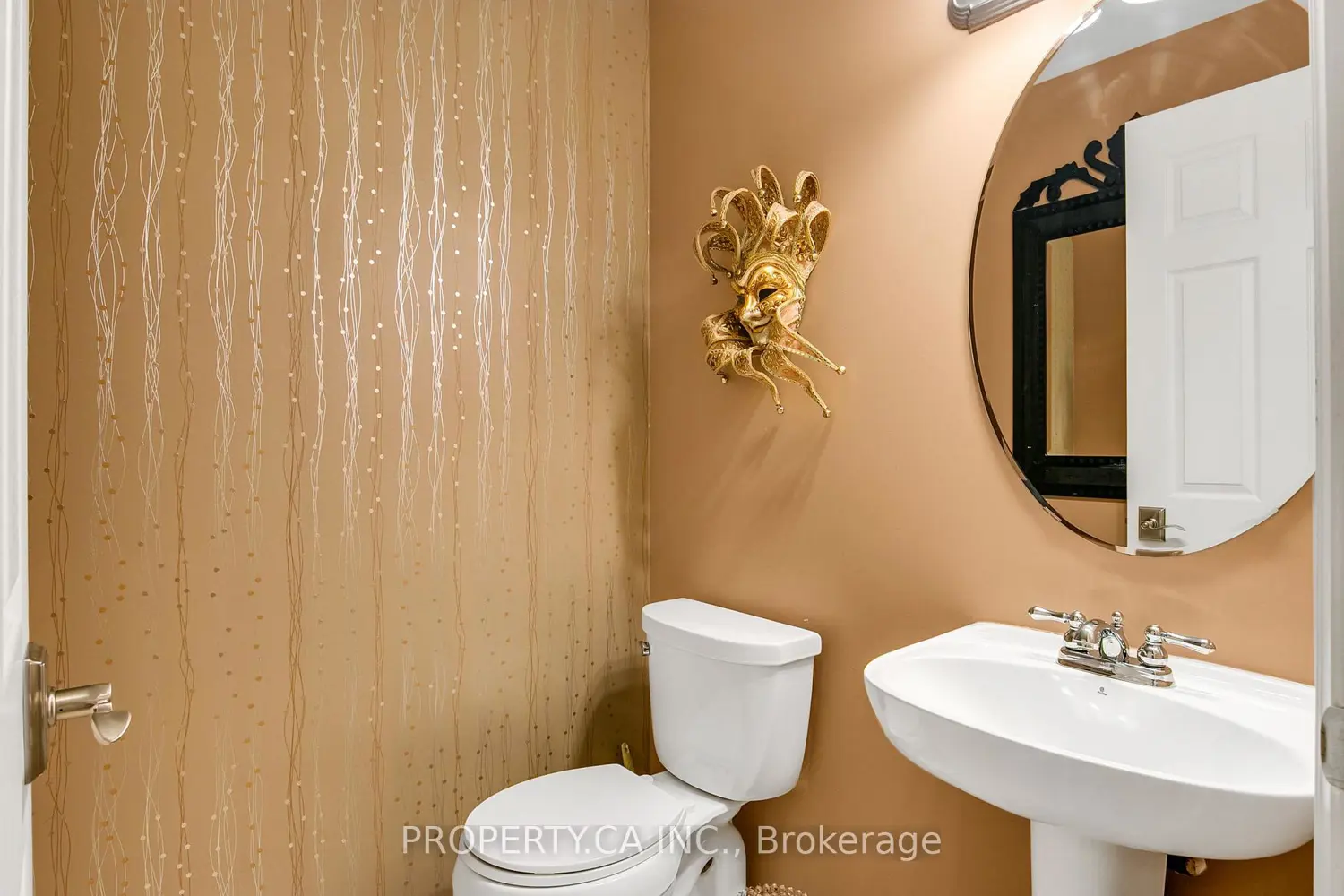 Additional image 10 of 3880 Duke Of York Boulevard 2804