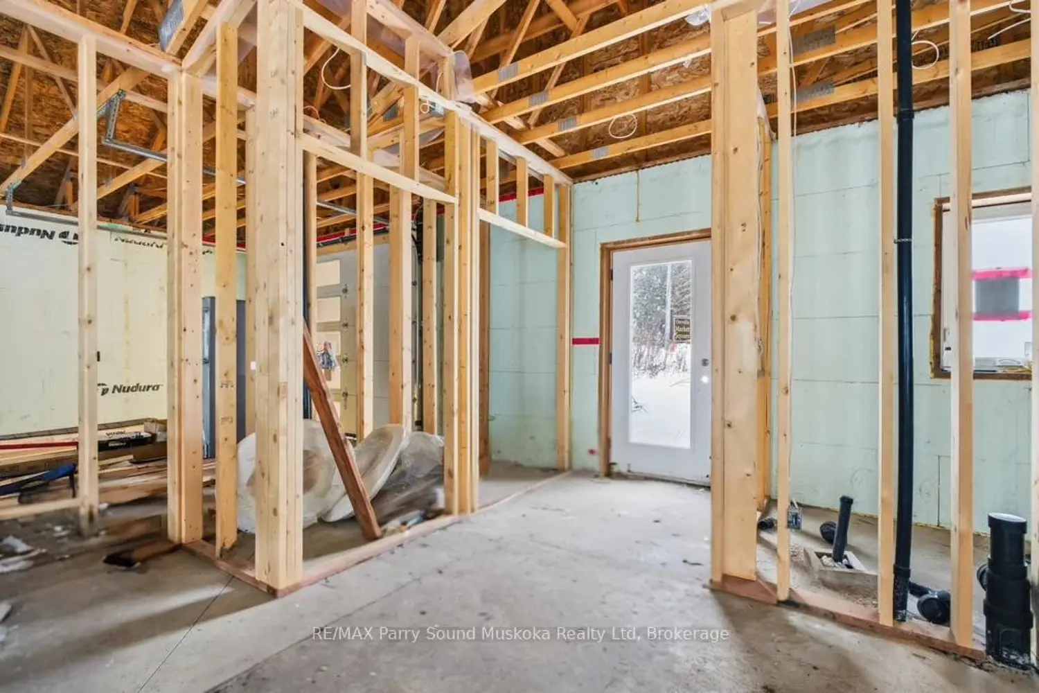 Additional image 4 of 1232 518 Highway