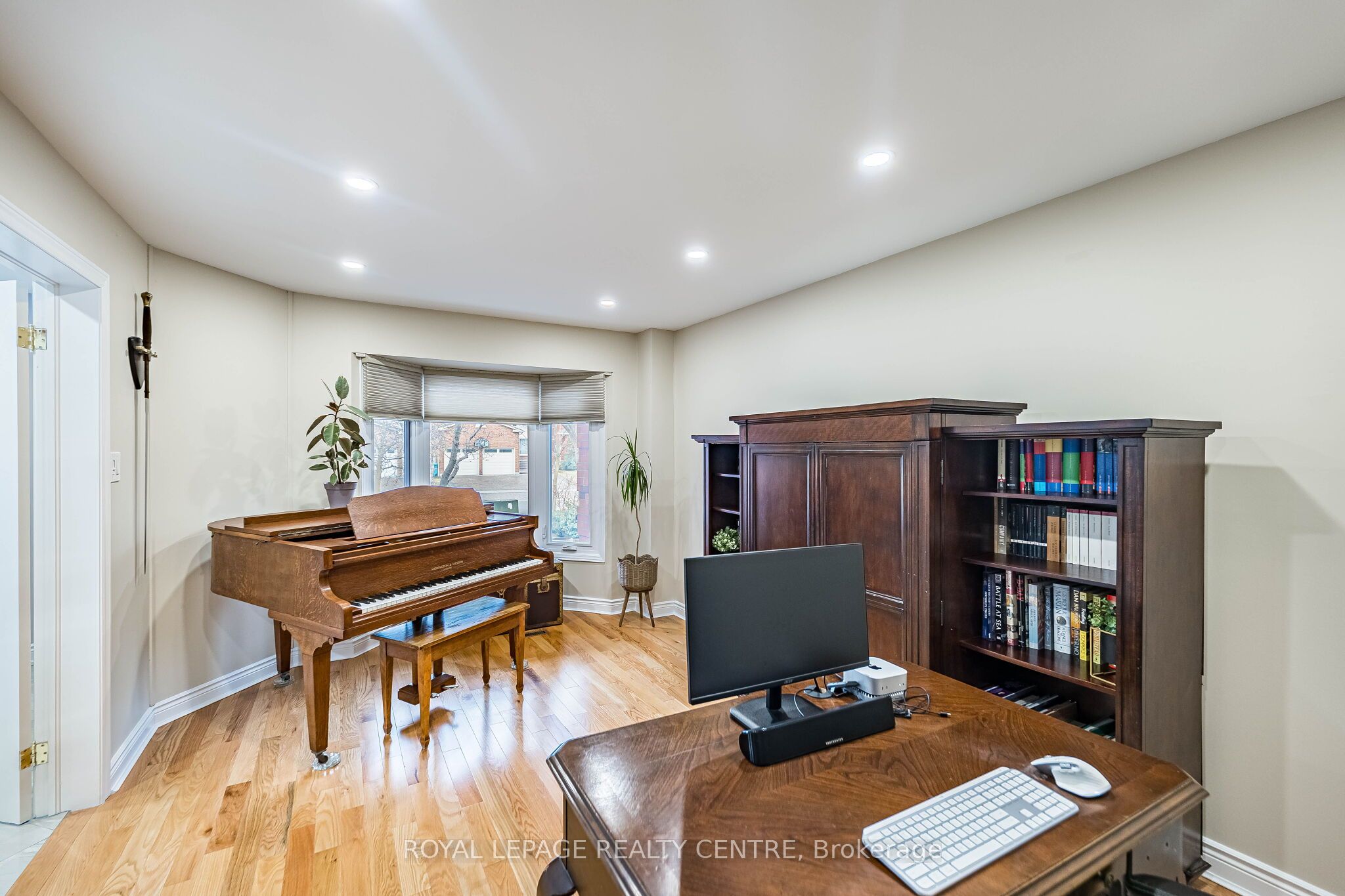 Additional image 5 of 392 Dakota Road, Mississauga, ON, L4Z 3A9