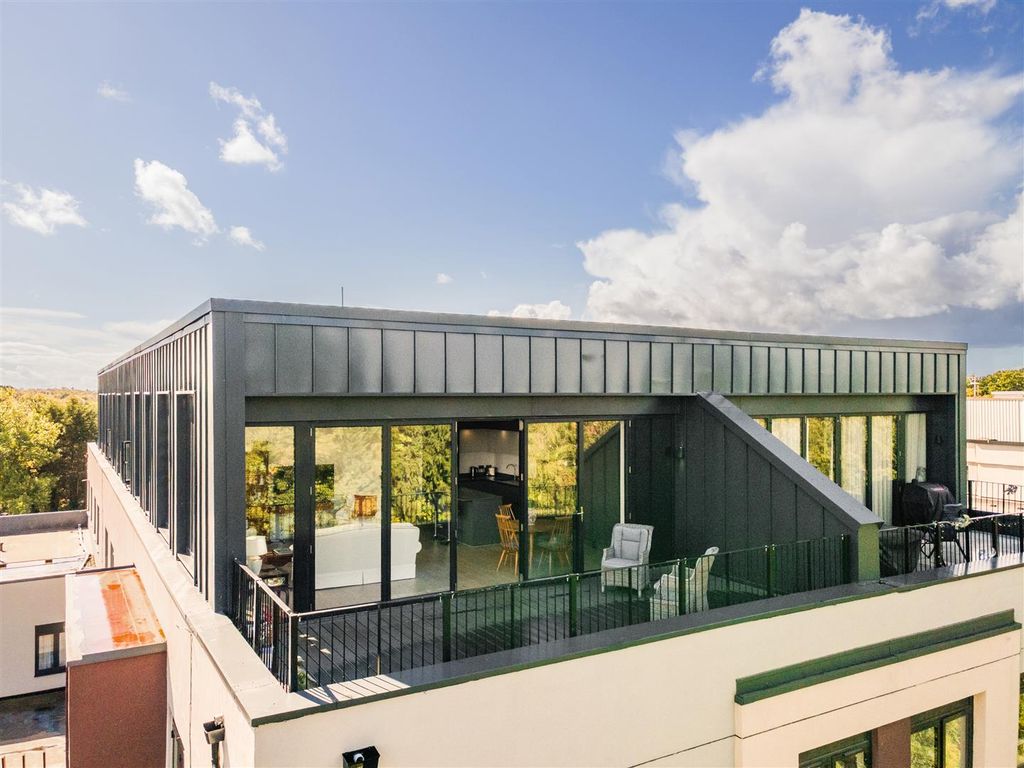 3 bed flat for sale548 Streetsbrook Road, Solihull B91
