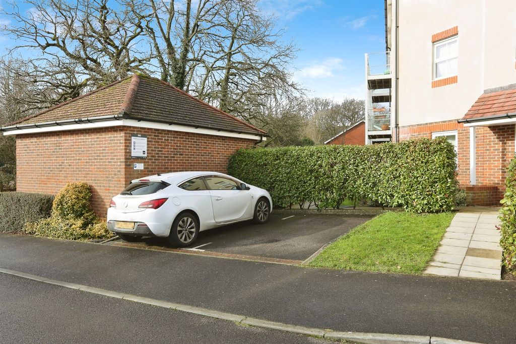 Additional image 17 of 2 bed flat for saleMescott Meadows, Hedge End, Southampton SO30