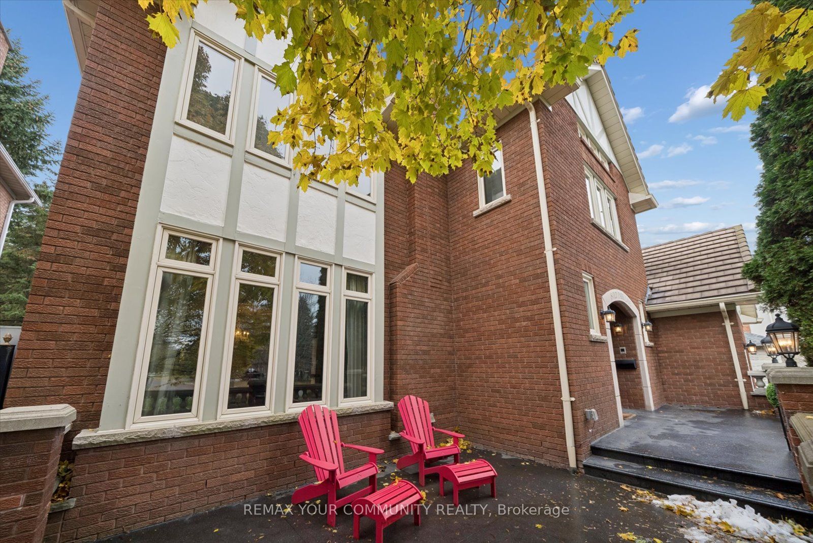 Additional image 3 of 8 Old Park Lane, Richmond Hill, ON, L4B 2L8