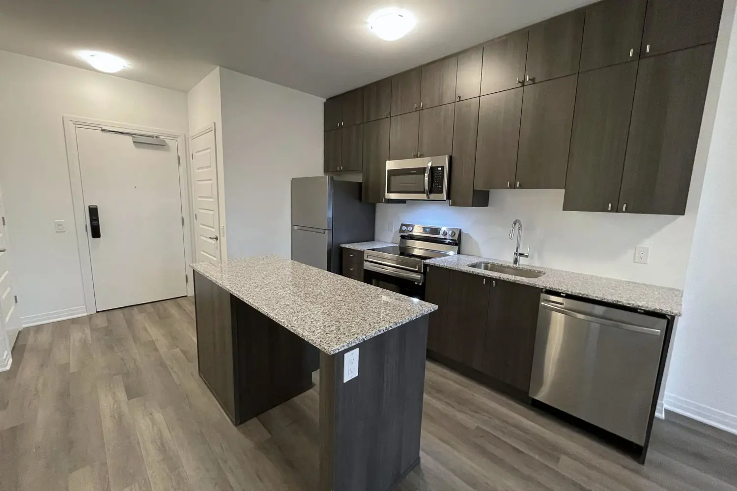 Additional image 9 of 460 Gordon Krantz Avenue 108