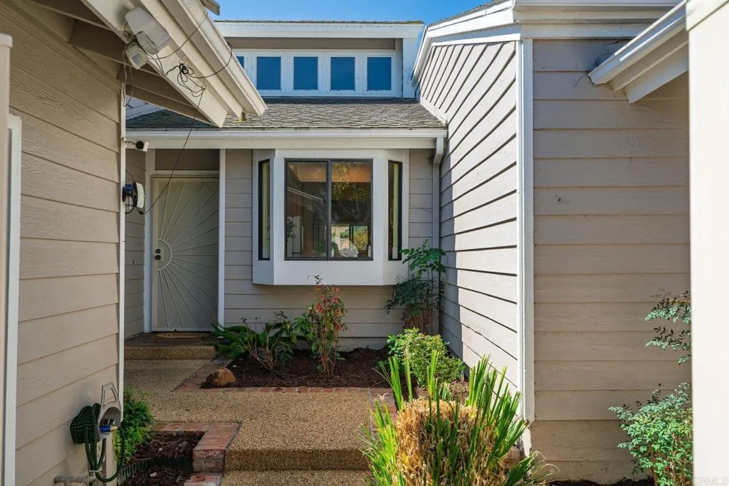 Additional image 4 of 1015 Gleneagles Place, Vista, CA 92081