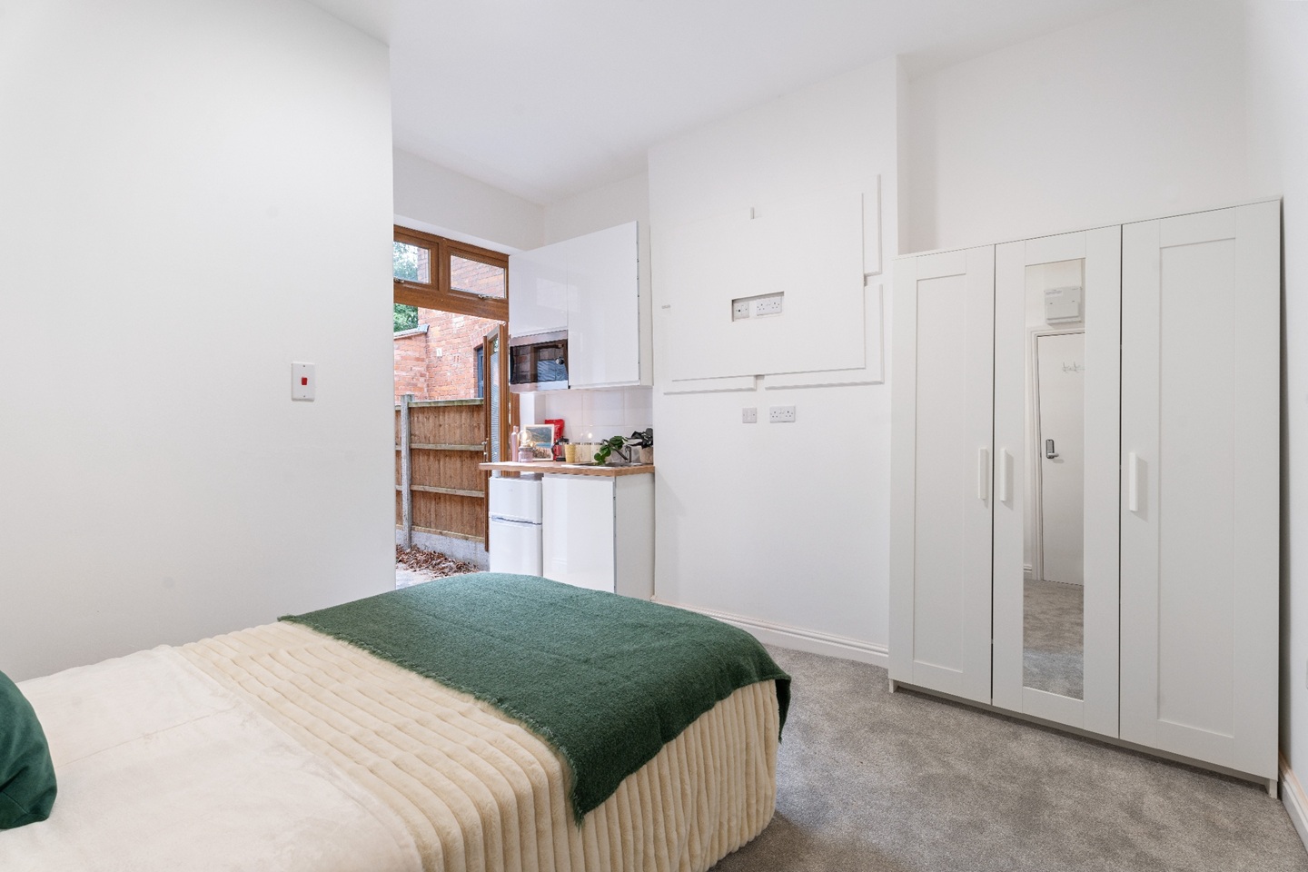 Additional image 2 of Room in a Shared House, Station Road, B14, N1 7GU