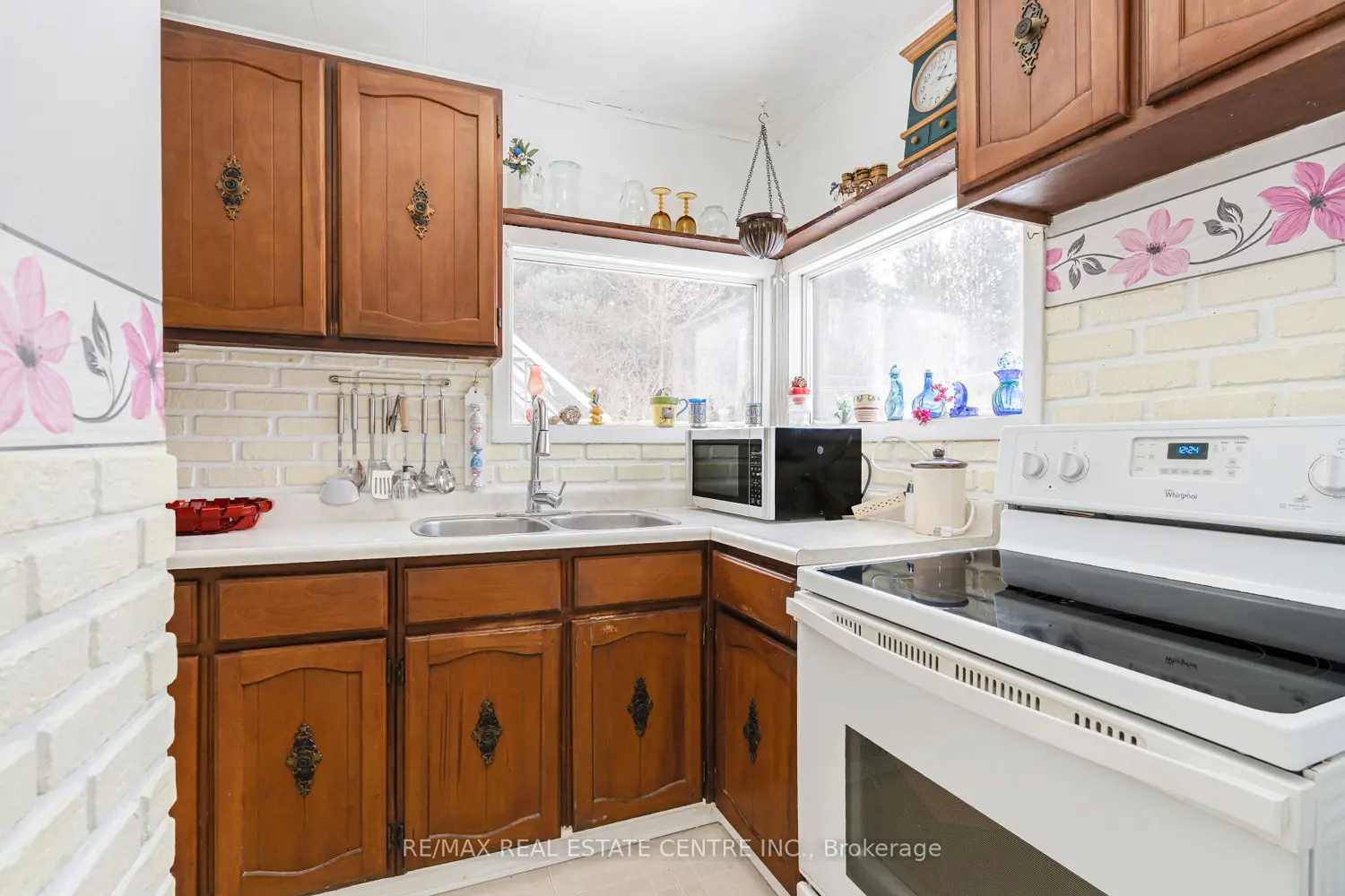 Additional image 8 of 962 Concession 10 Road