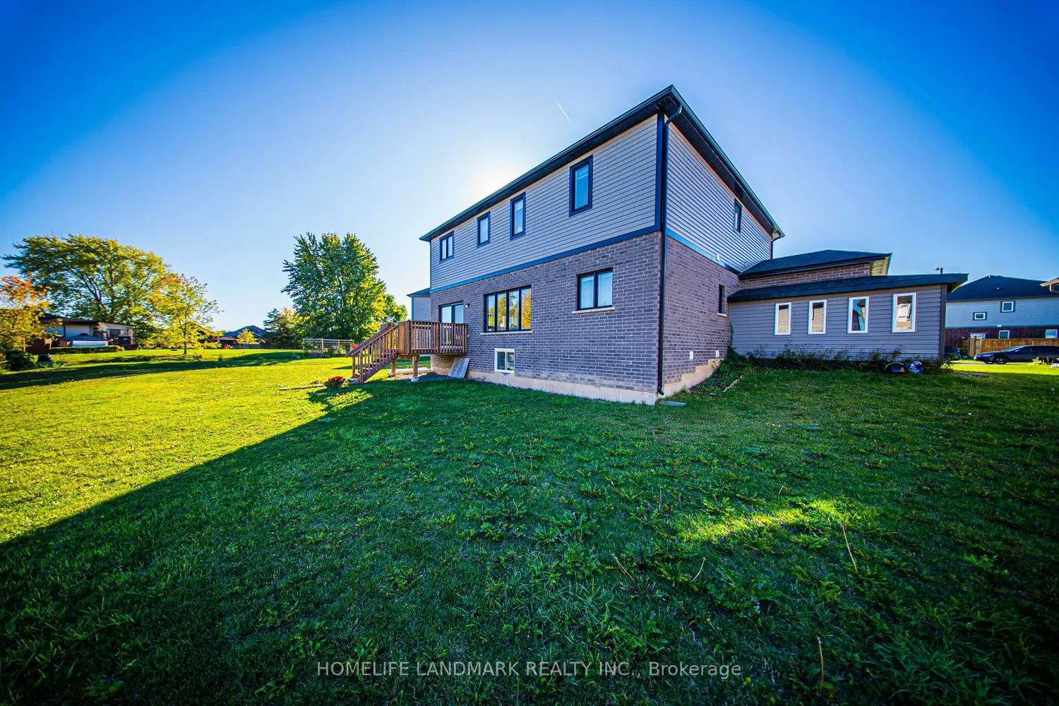 Additional image 18 of 49 Monarch Street