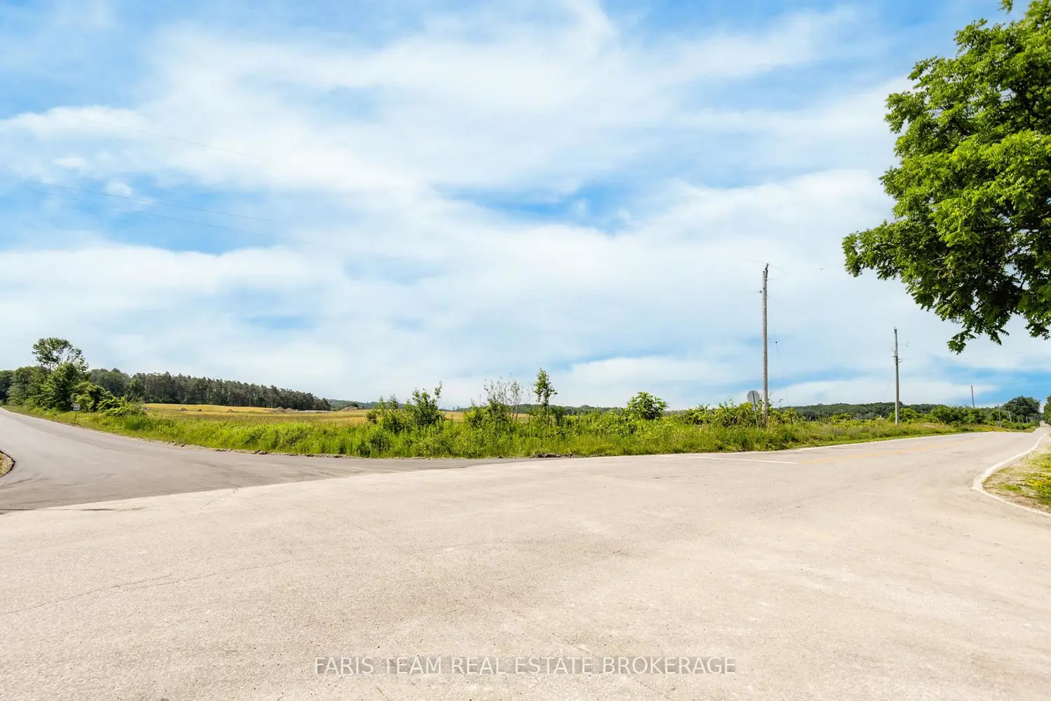 Additional image 2 of 1511 Tay Point Road