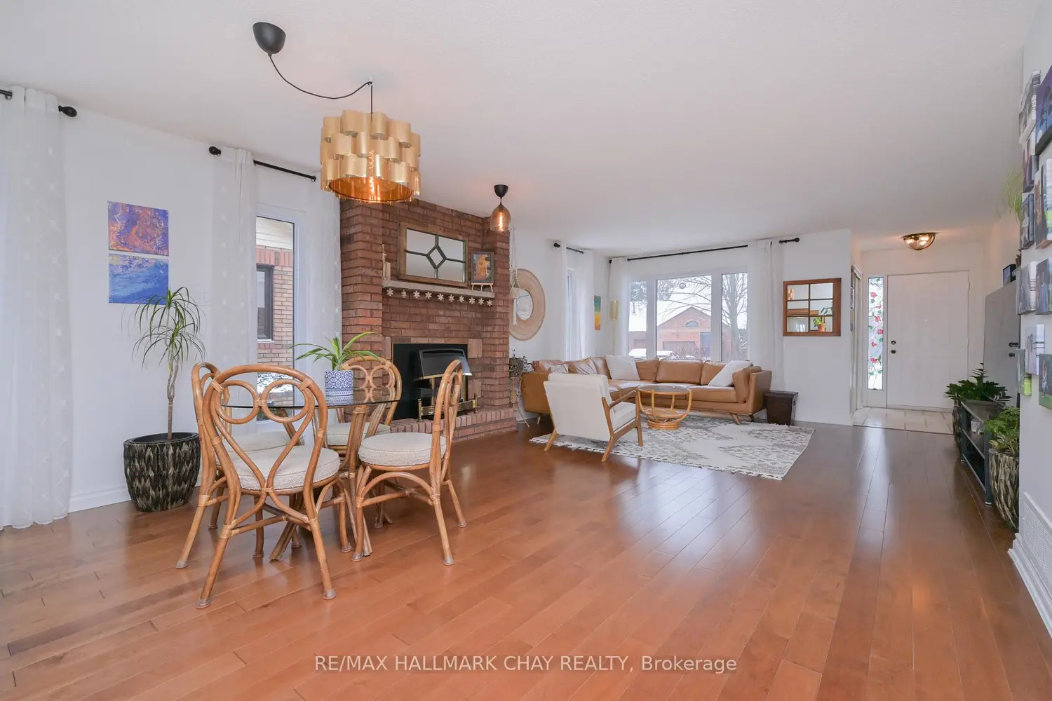 16 Green Briar Road photo 3