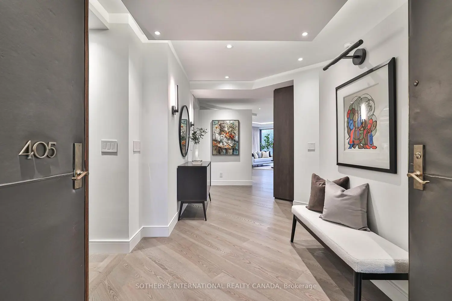 342 Spadina Road 405