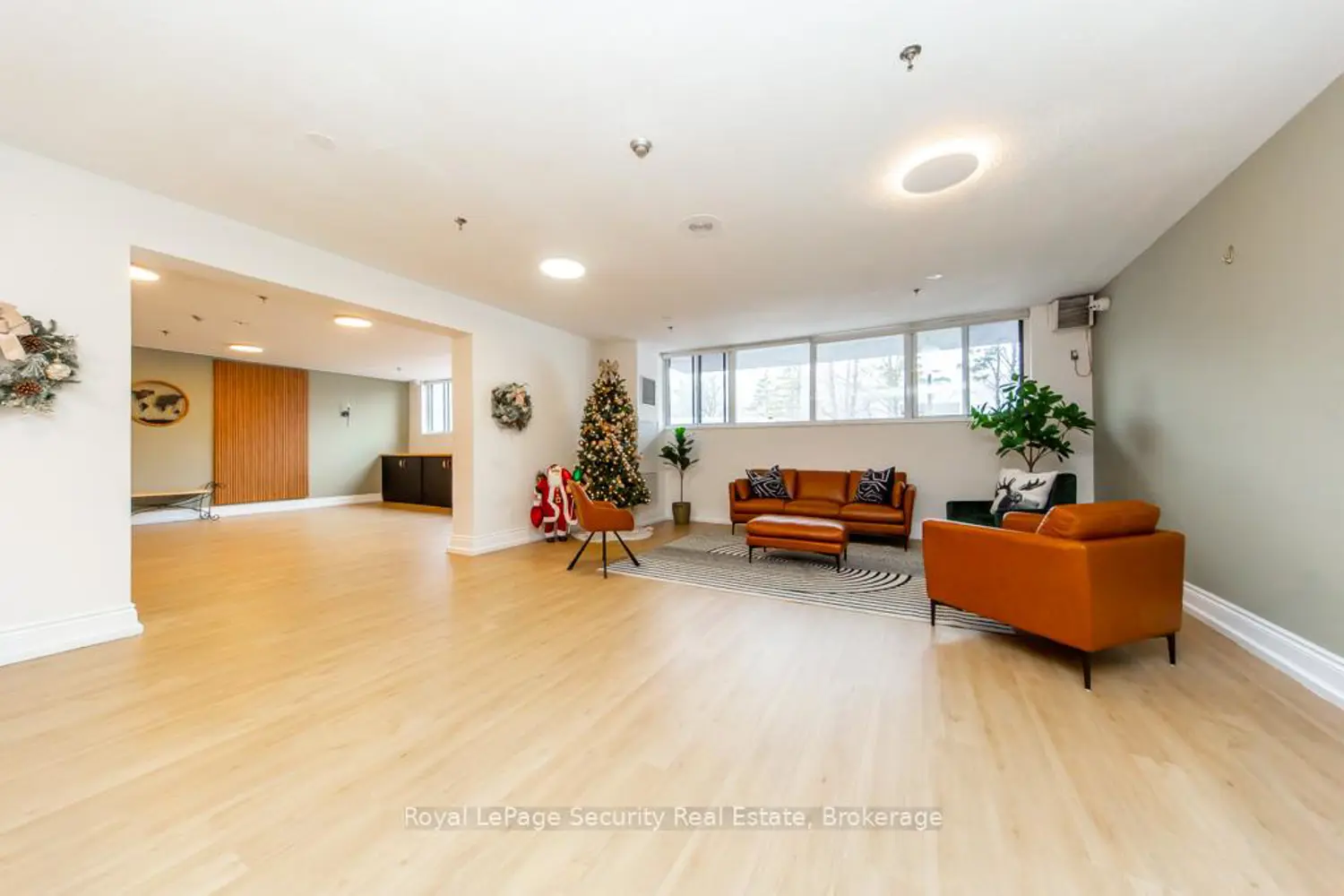 Additional image 15 of 85 Emmett Avenue 2106