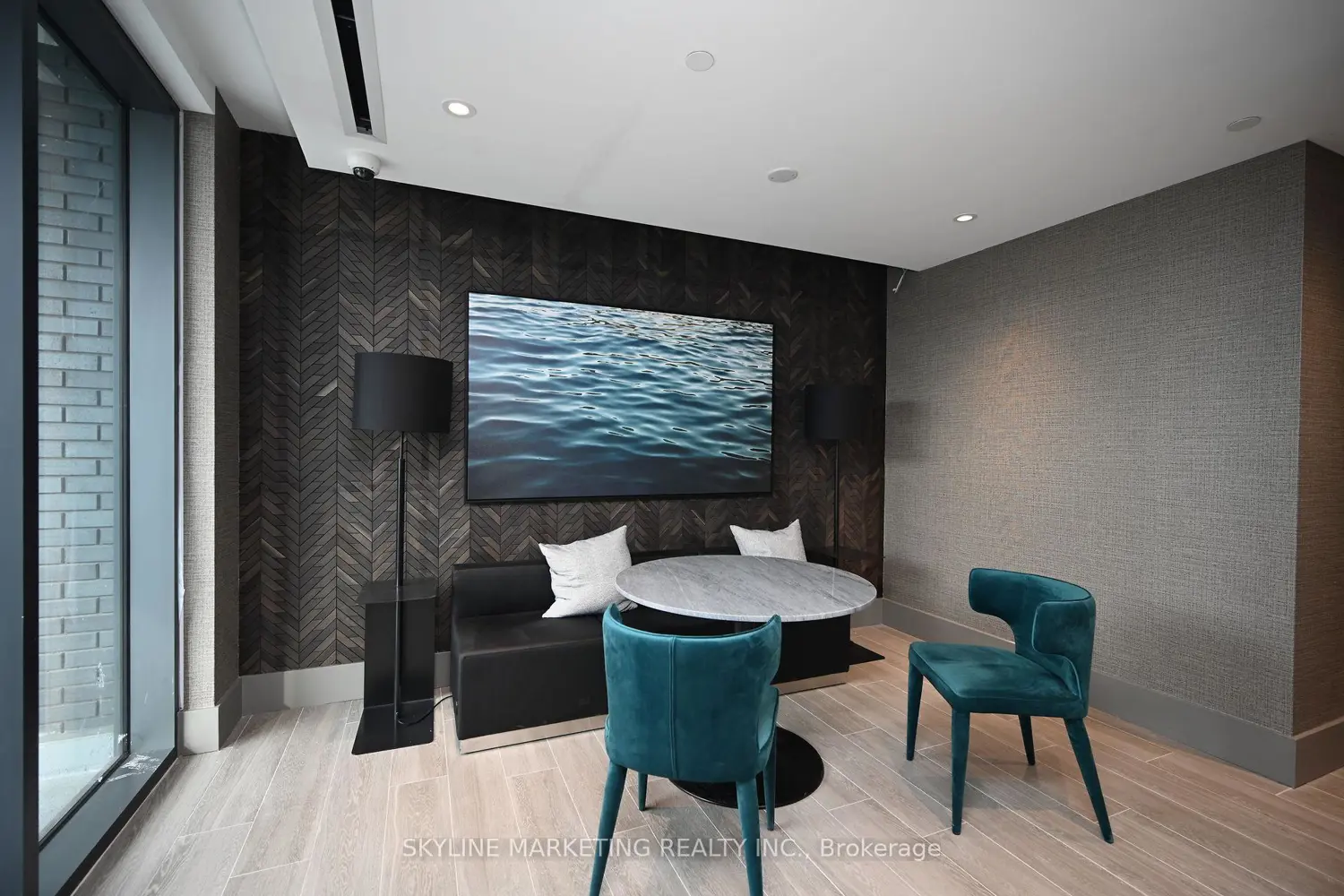 Additional image 11 of 2450 Old Bronte Road 102