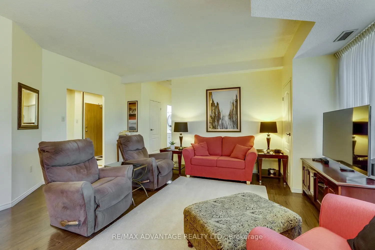 Additional image 11 of 521 Riverside Drive 105