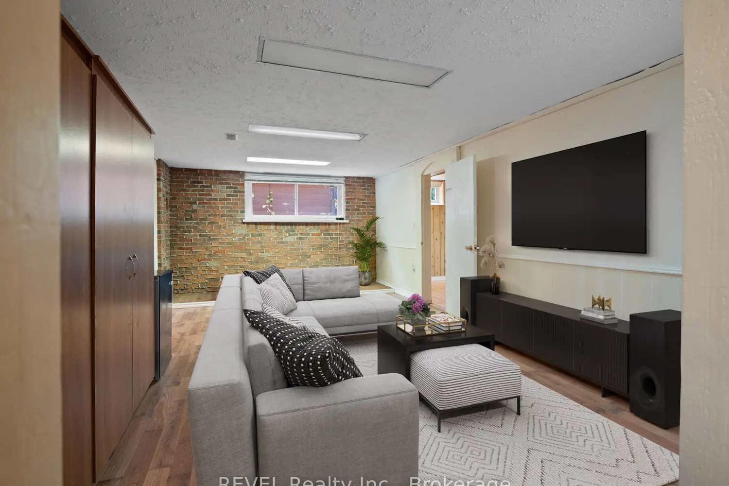 Additional image 16 of 95 Windward Street