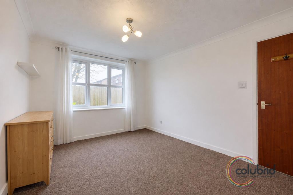 Additional image 3 of 1 bed flat for saleNairn Court, Dock Road, Tilbury RM18