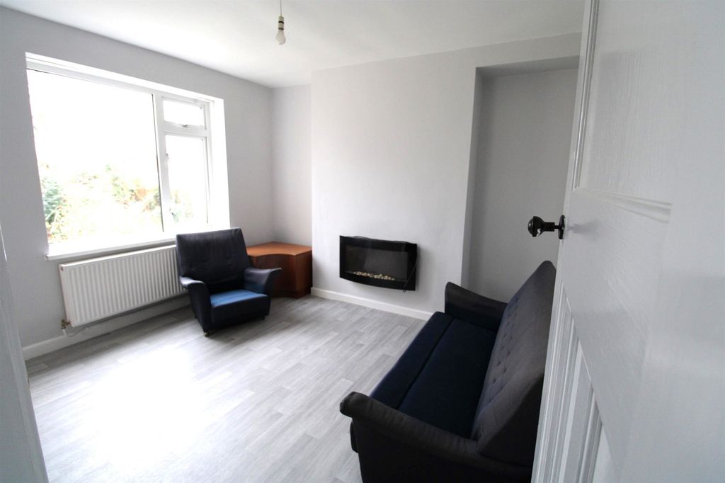 Additional image 4 of 3 bed semi-detached house for saleMount Earl, Bridgend, Bridgend County. CF31