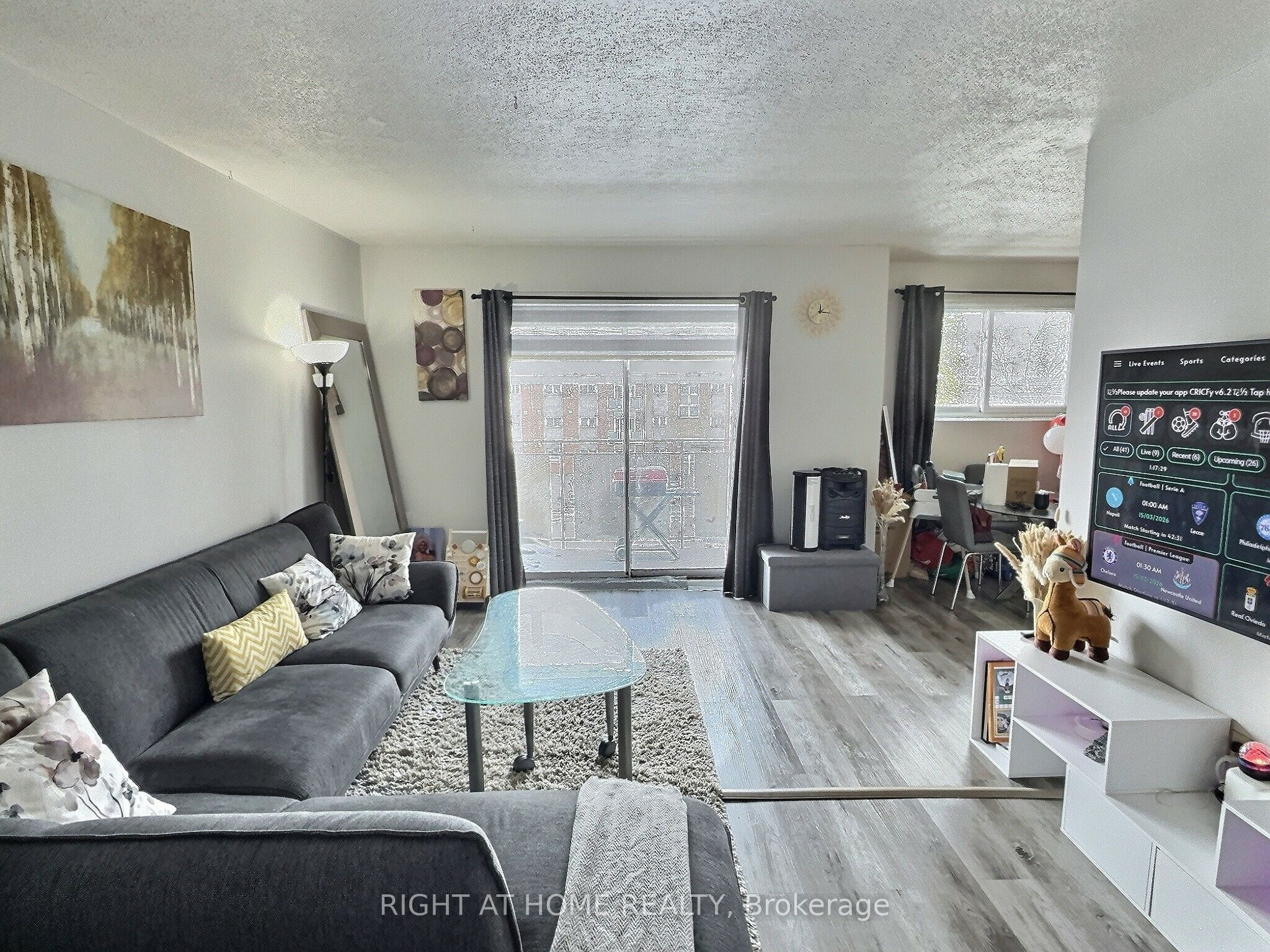 11-525 Parkside Dr Drive, Waterloo, ON, N2L 4X7