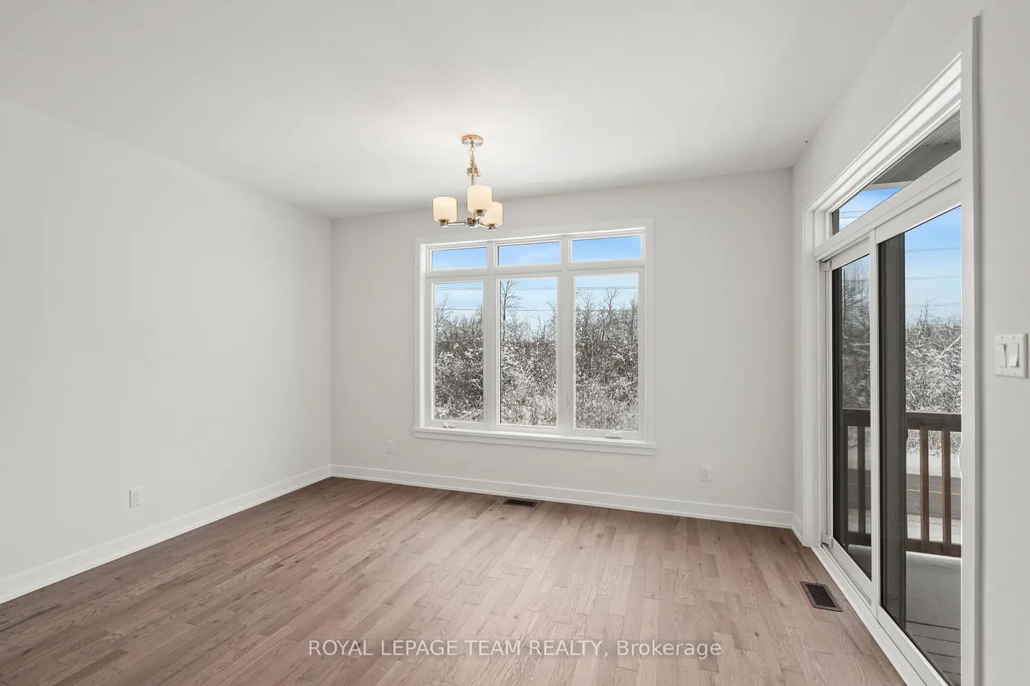 Additional image 7 of 1086 Moore Street