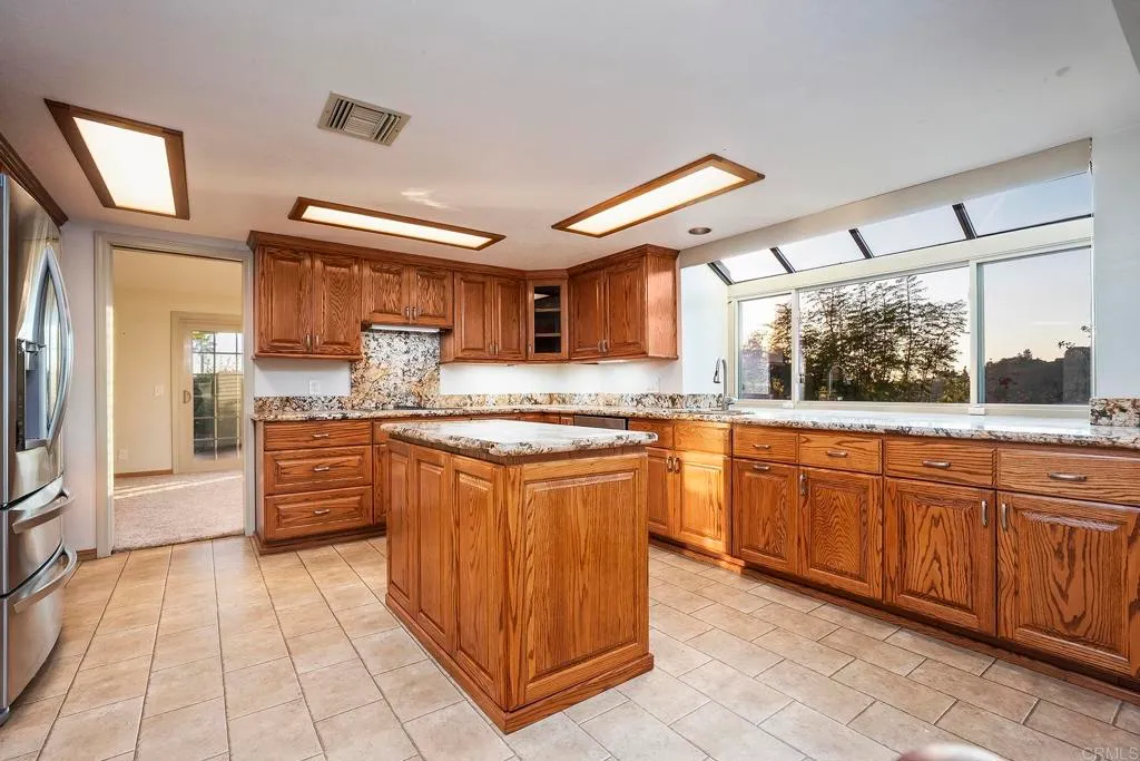 Additional image 13 of 9802 Lyncarol Dr, La Mesa, CA 91941