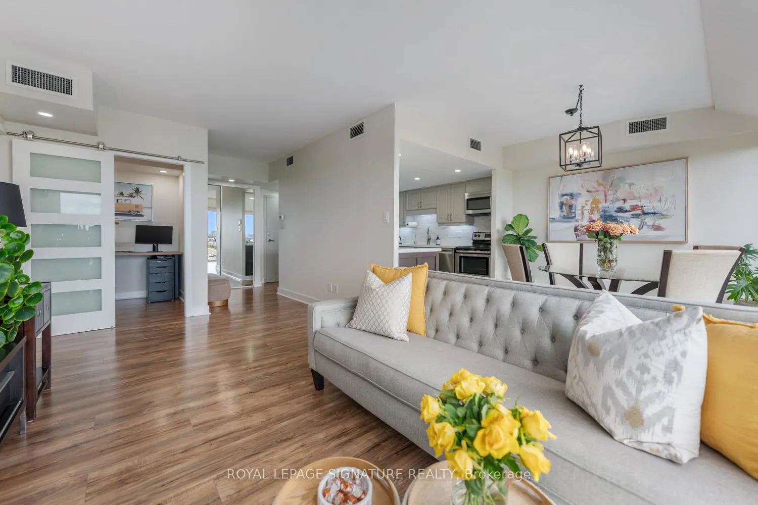 Additional image 5 of 880 Dundas Street Lph4