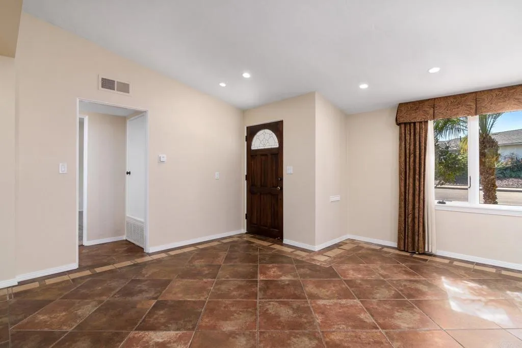 Additional image 8 of 1180 Barcelona Drive, San Diego, CA 92107