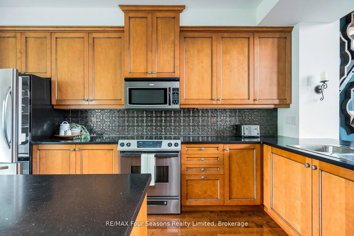 Additional image 2 of 106 Venture Boulevard