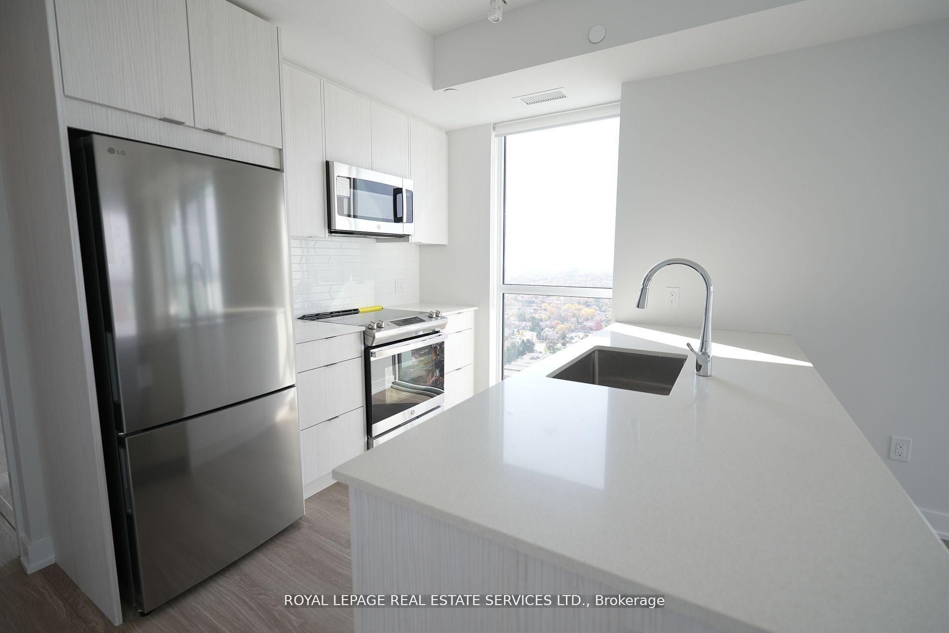 Additional image 4 of 3601-4130 Parkside Village Drive, Mississauga, ON, L5B 0L7
