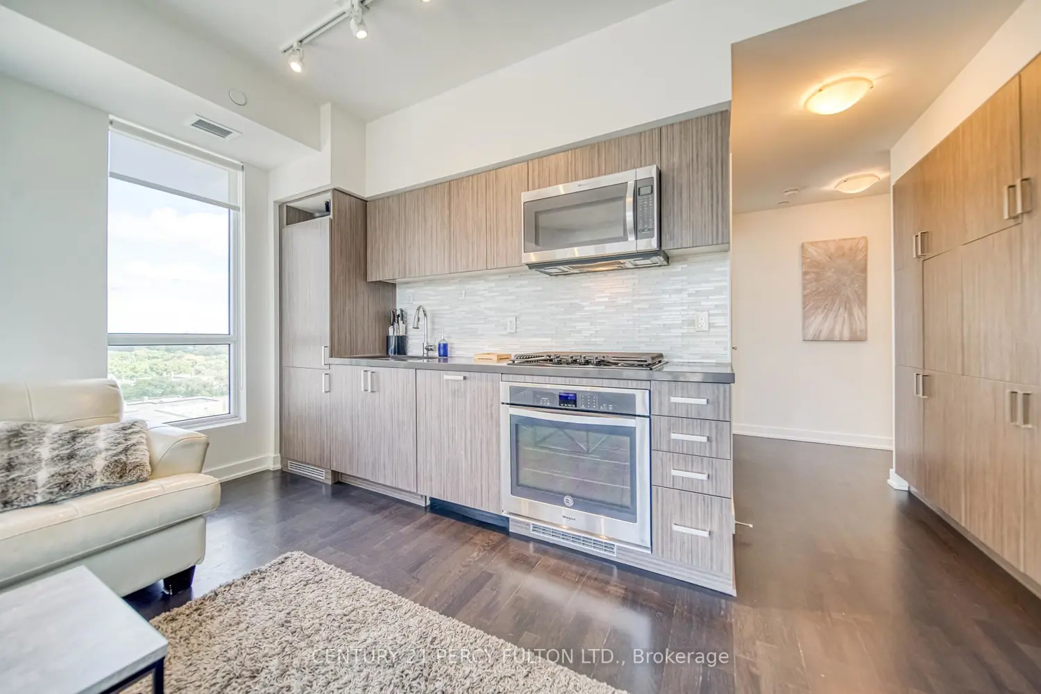 Additional image 10 of 501 St Clair Avenue 1211