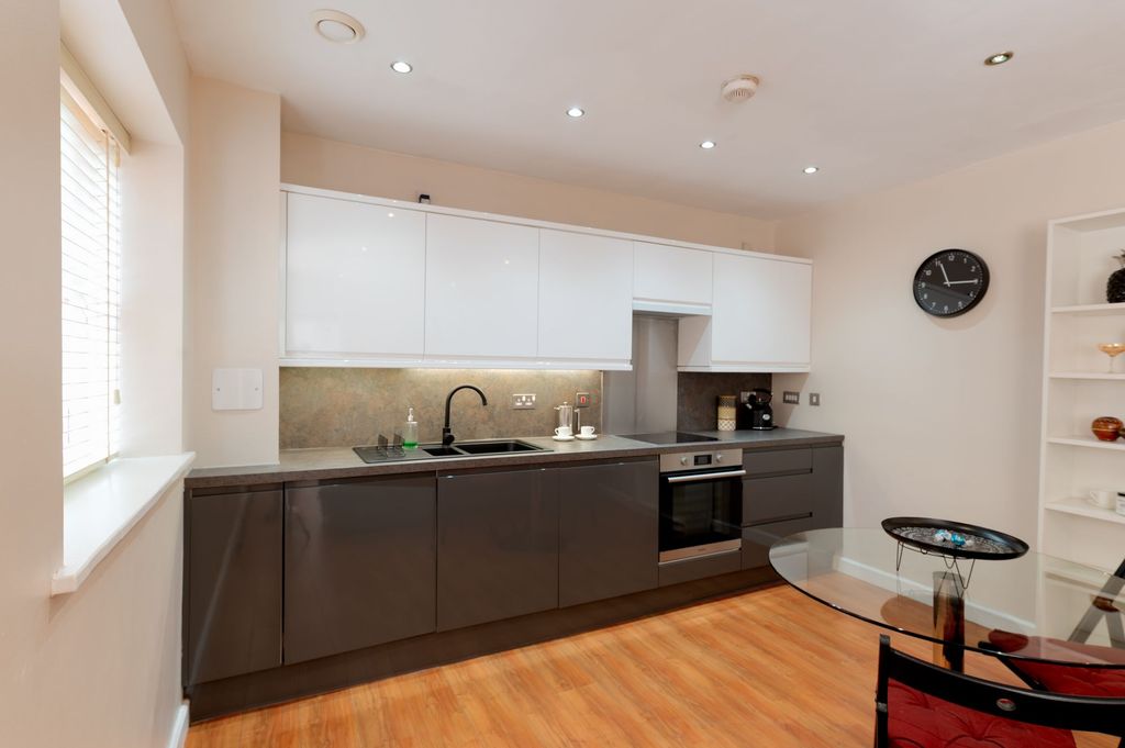 Additional image 2 of 1 bed flat for saleEyre Lane, Sheffield S1