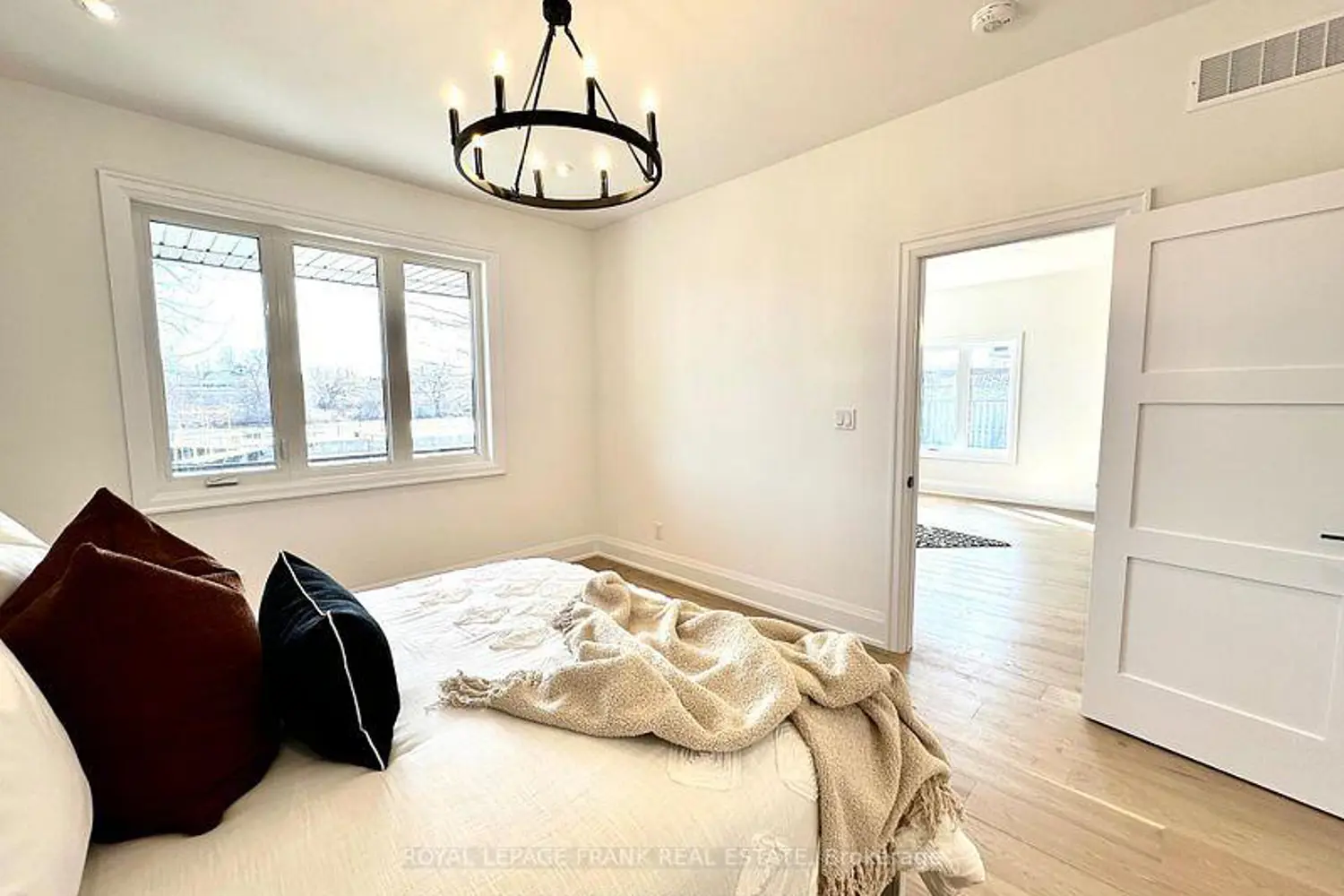 Additional image 11 of 6 Pond Street