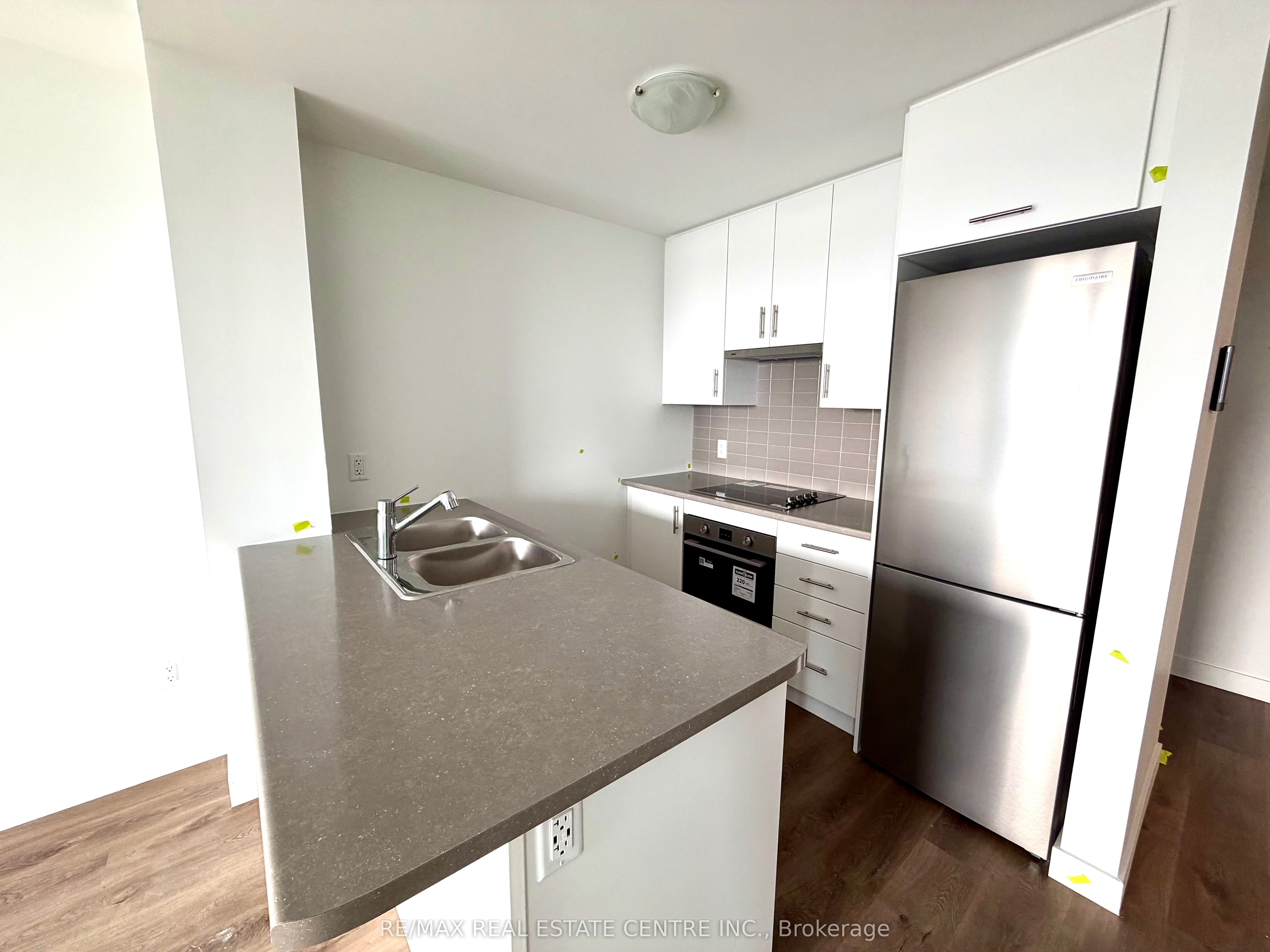 Additional image 4 of 909-461 Green Road, Hamilton, ON, L8E 0L5