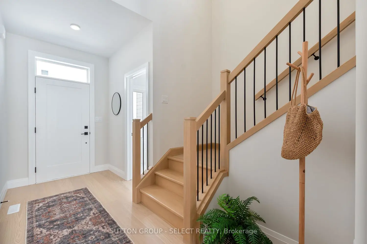 28 Lucas Road photo 2