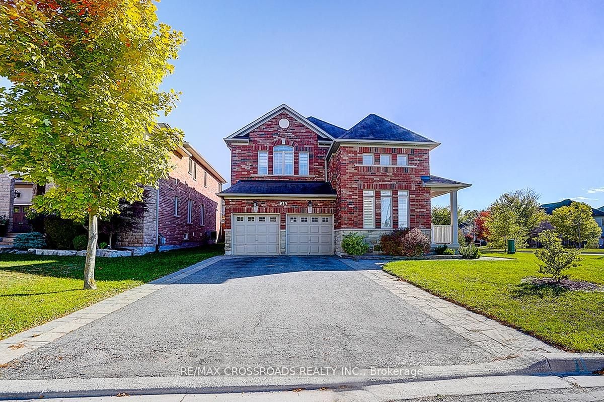 619 Fernbank Road, Newmarket, ON, L3X 3E4