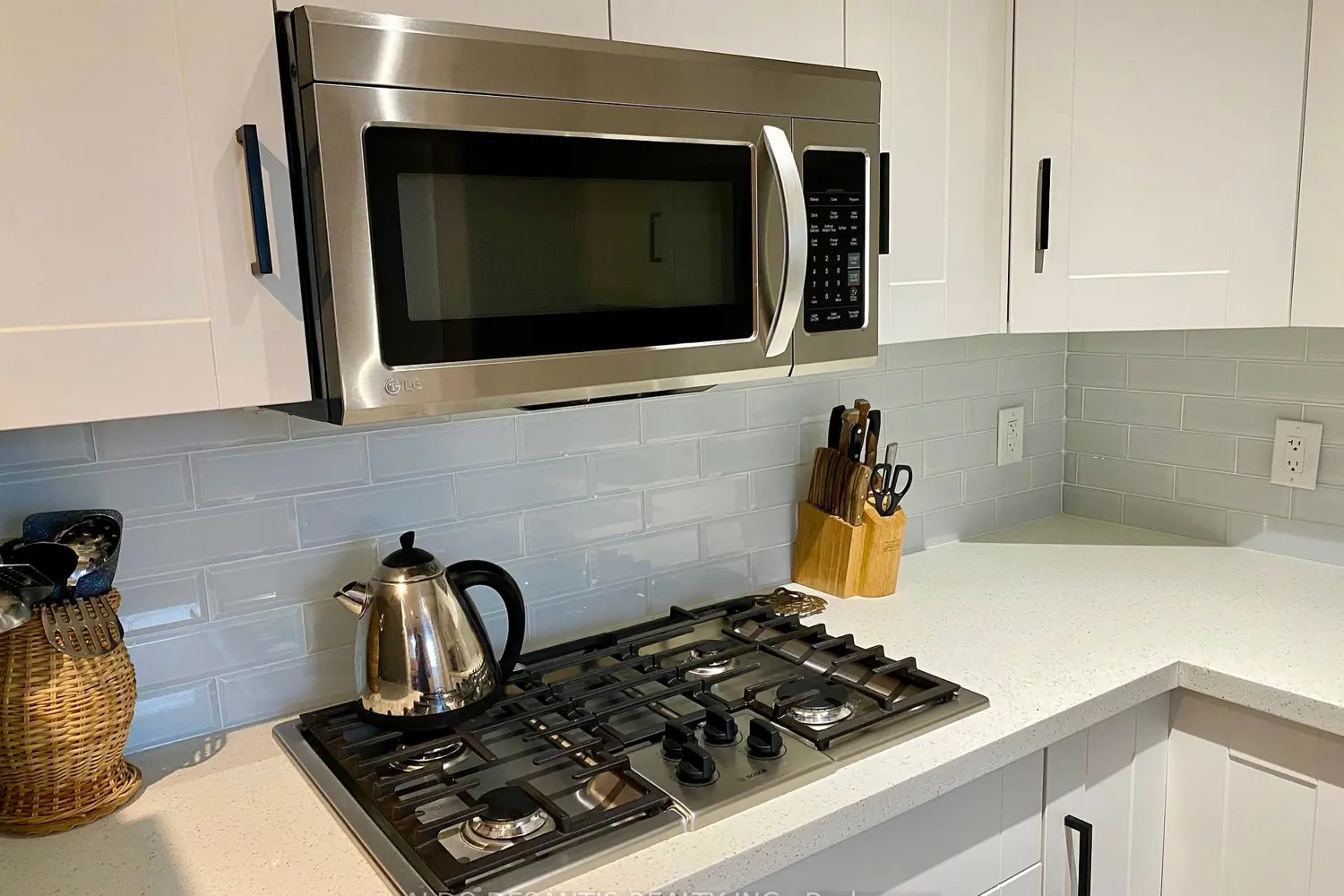 Additional image 16 of 42 Jane Street