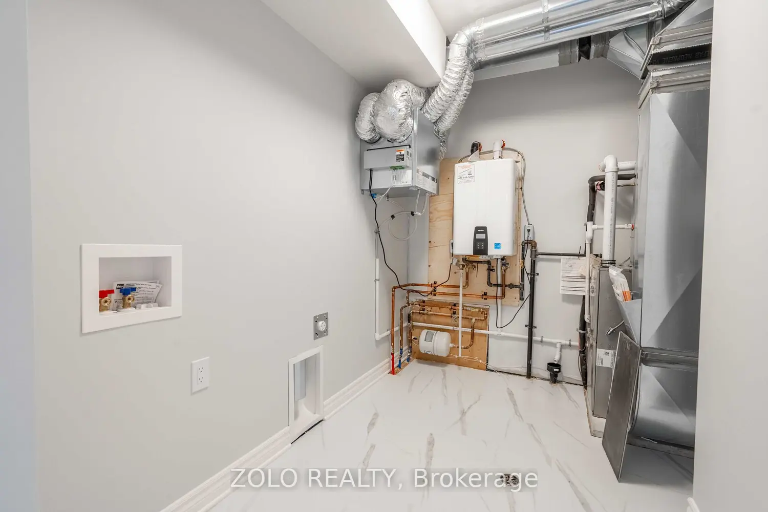 Additional image 11 of 221/221A Ruby Drive