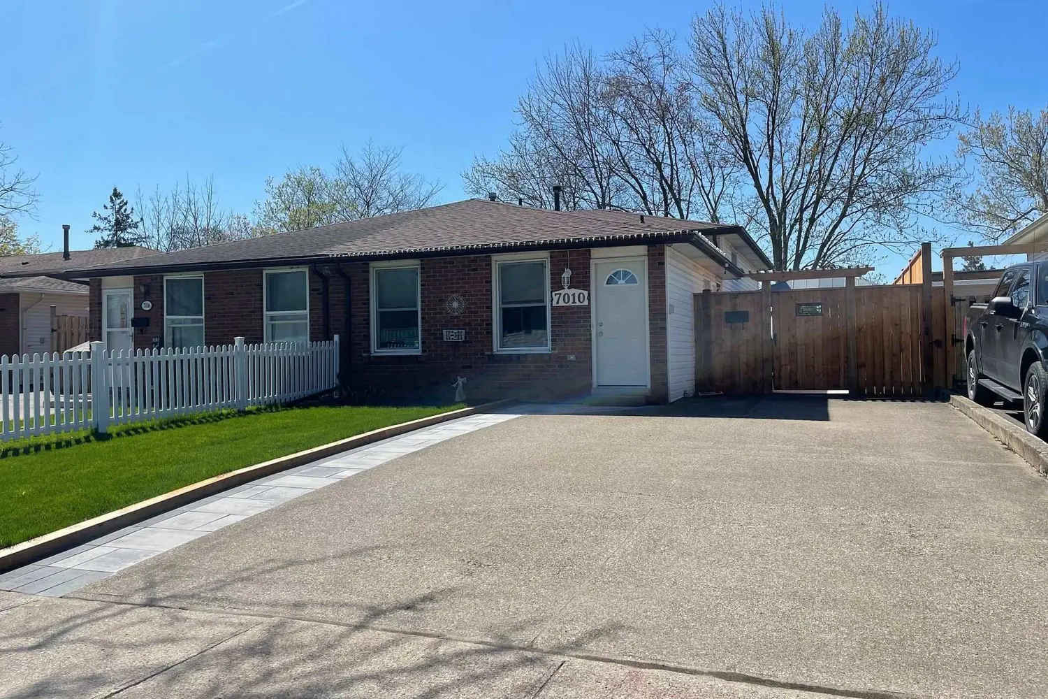 7010 Bonnie Street