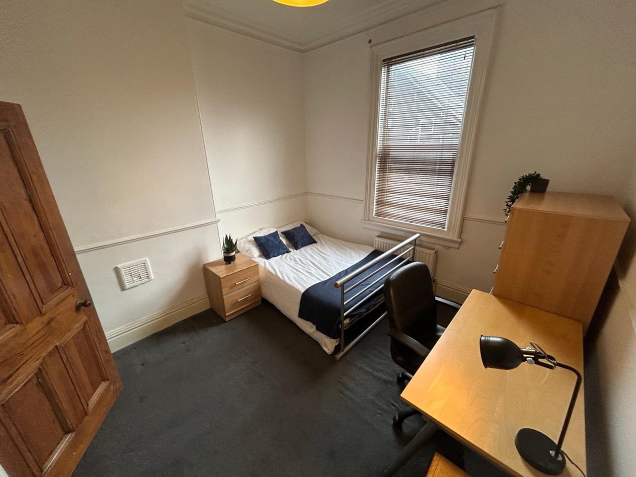 Additional image 7 of 3 Bed Flat, Otley Road, LS16, N1 7GU