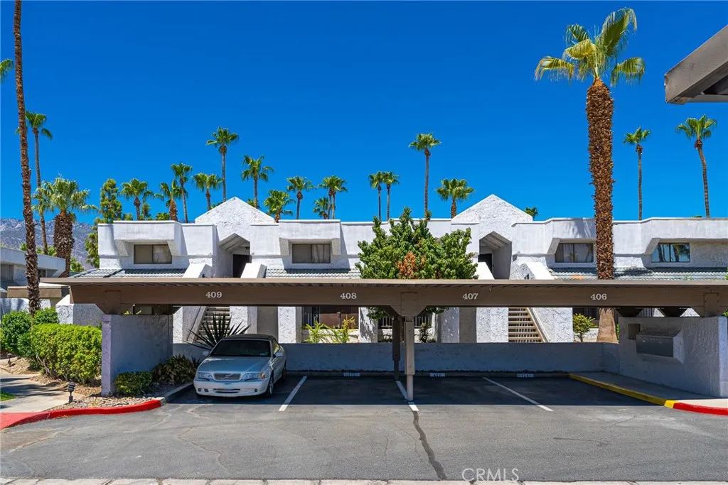 5301 E Waverly Dr Unit 211, Palm Springs, CA 92264