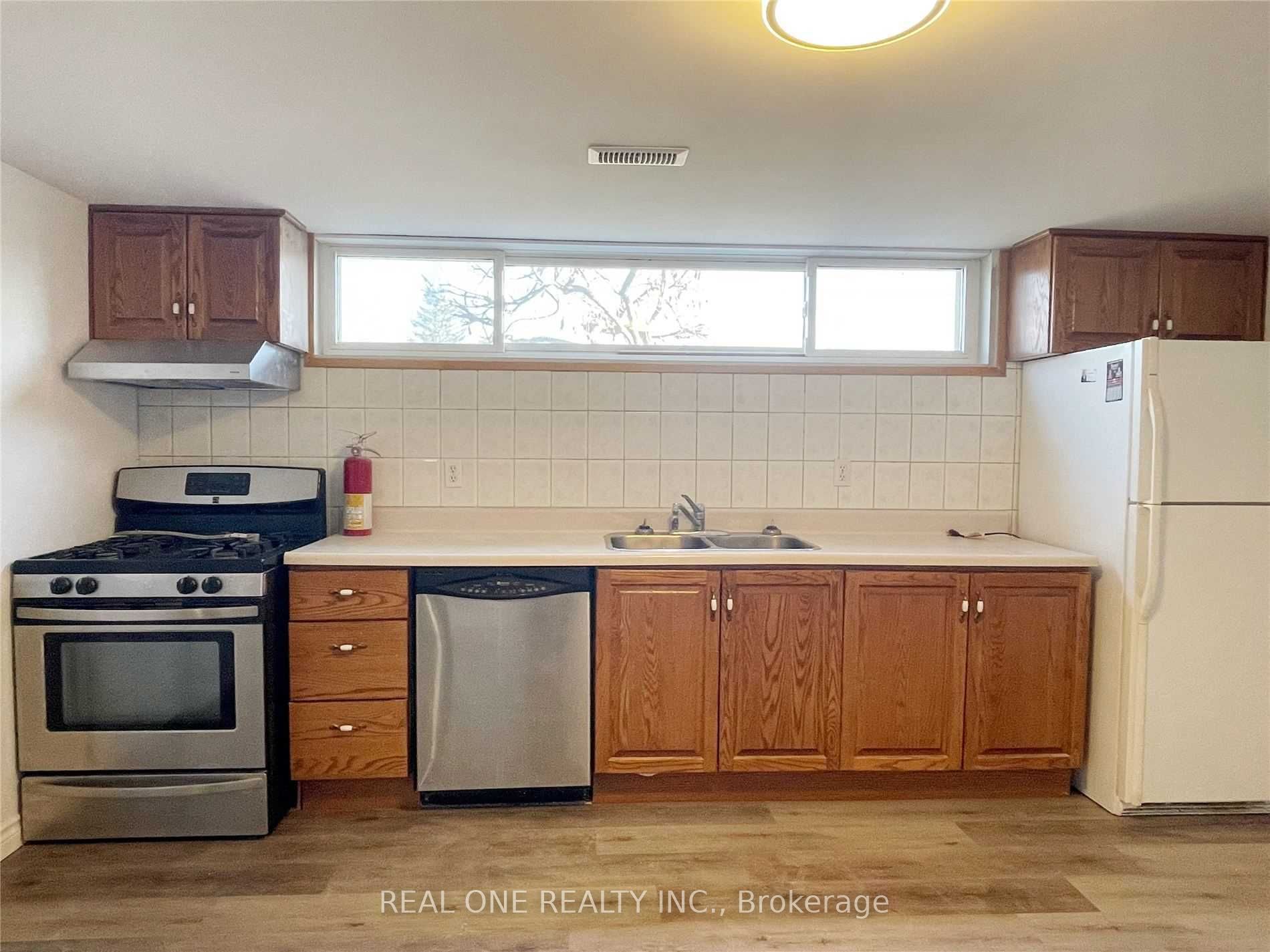 Additional image 2 of Basement-36 Victor Boulevard, Hamilton, ON, L9A 2V4