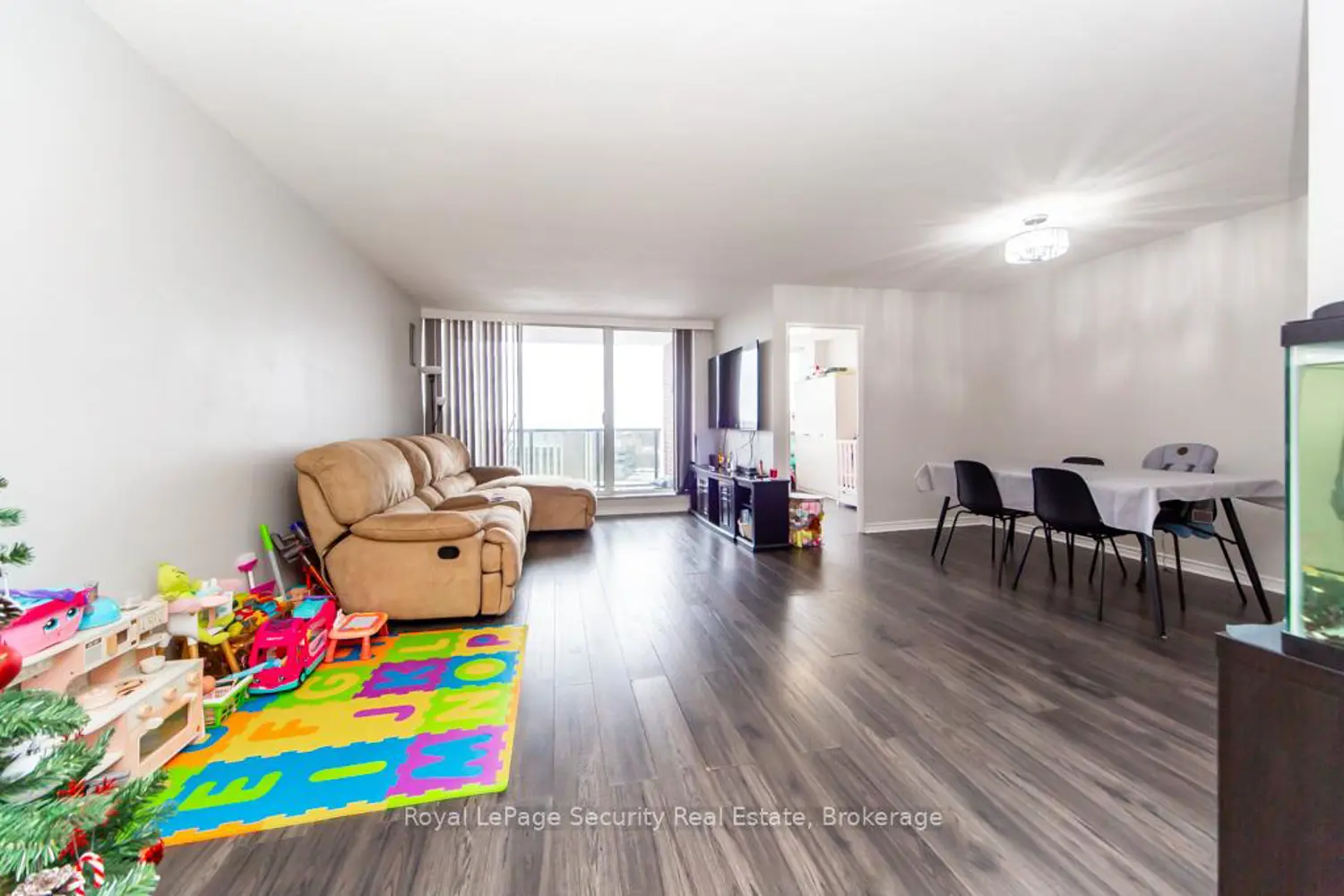 Additional image 3 of 85 Emmett Avenue 2106
