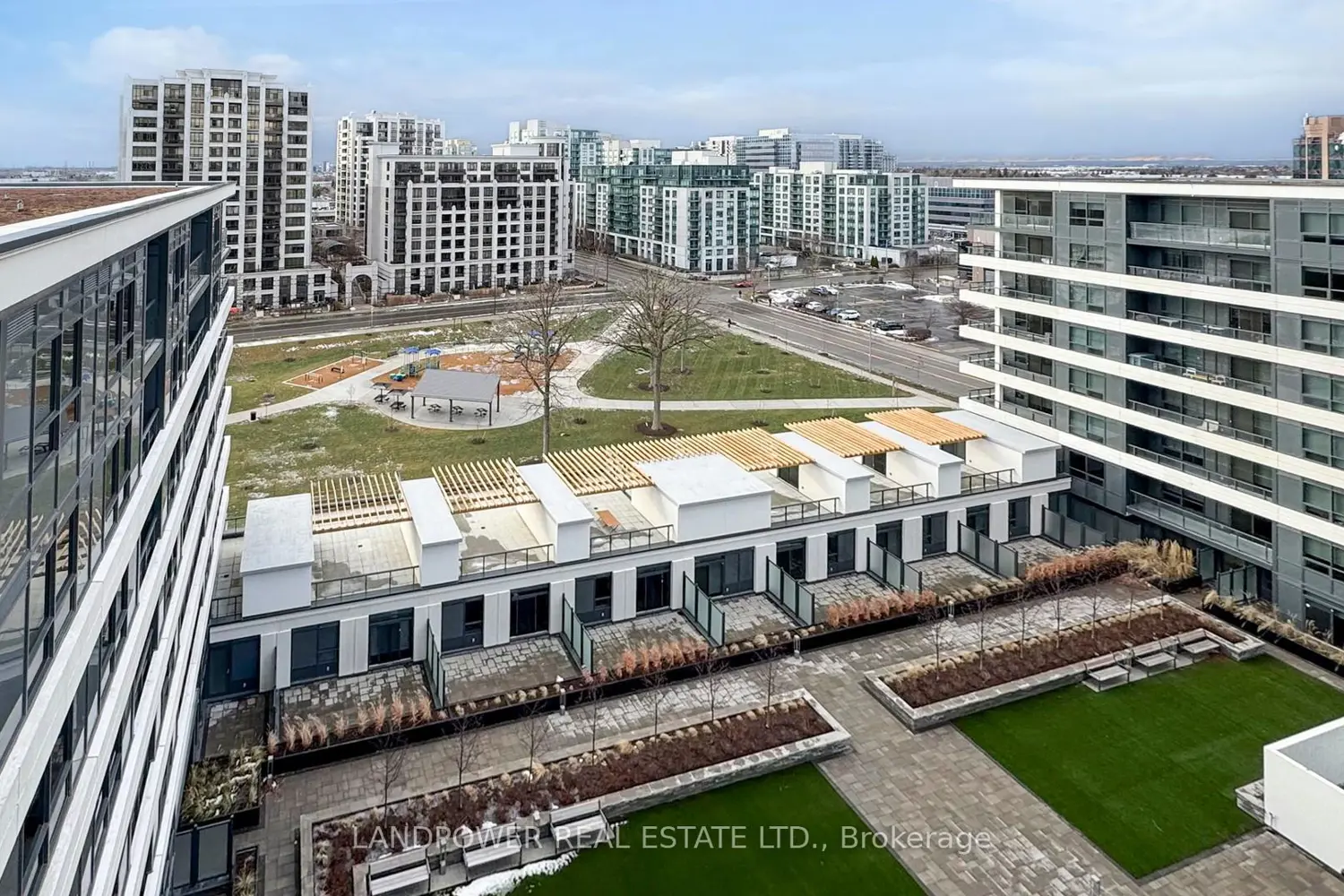 Additional image 15 of 8 Cedarland Drive 1202