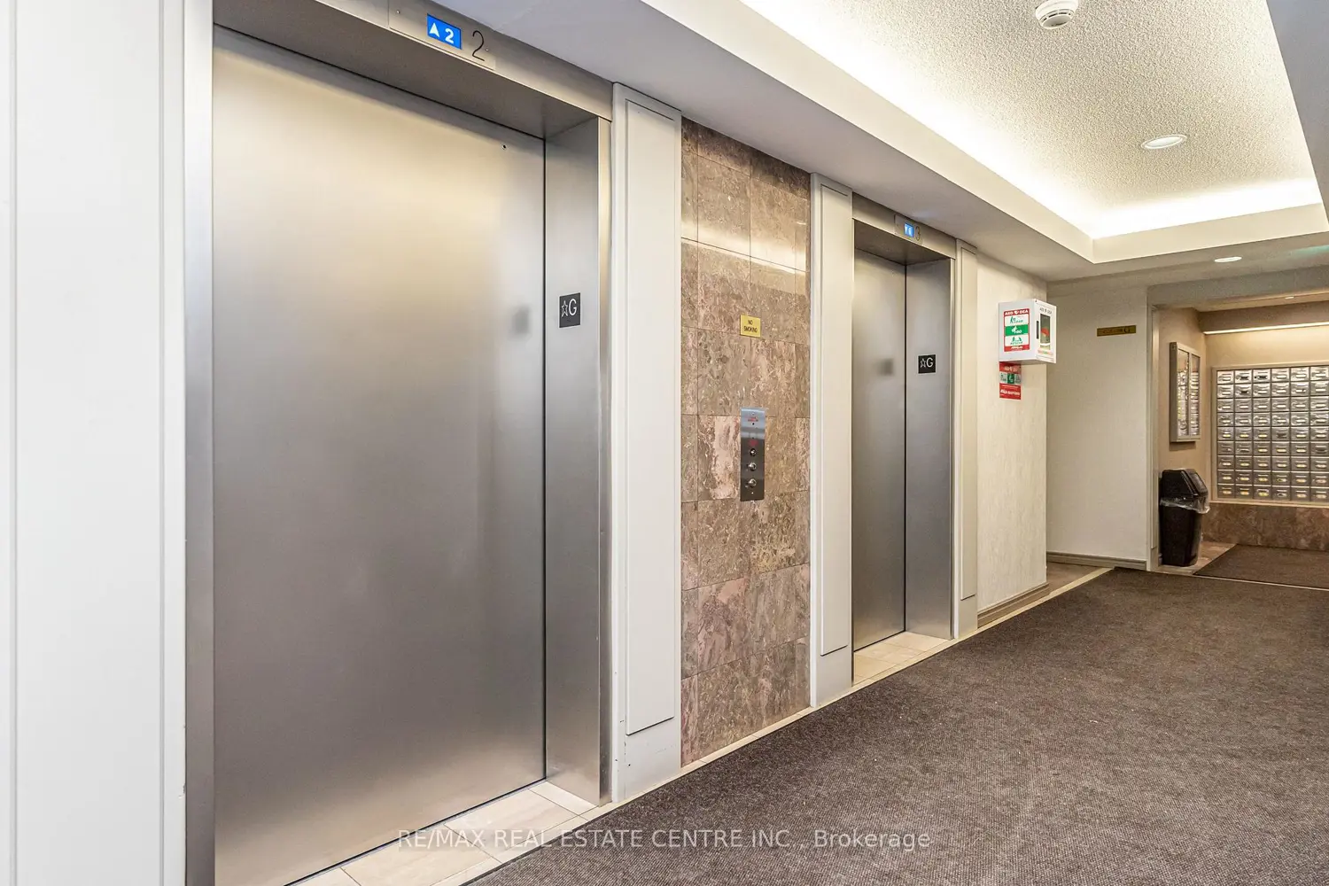 20 Cherrytree Drive 806