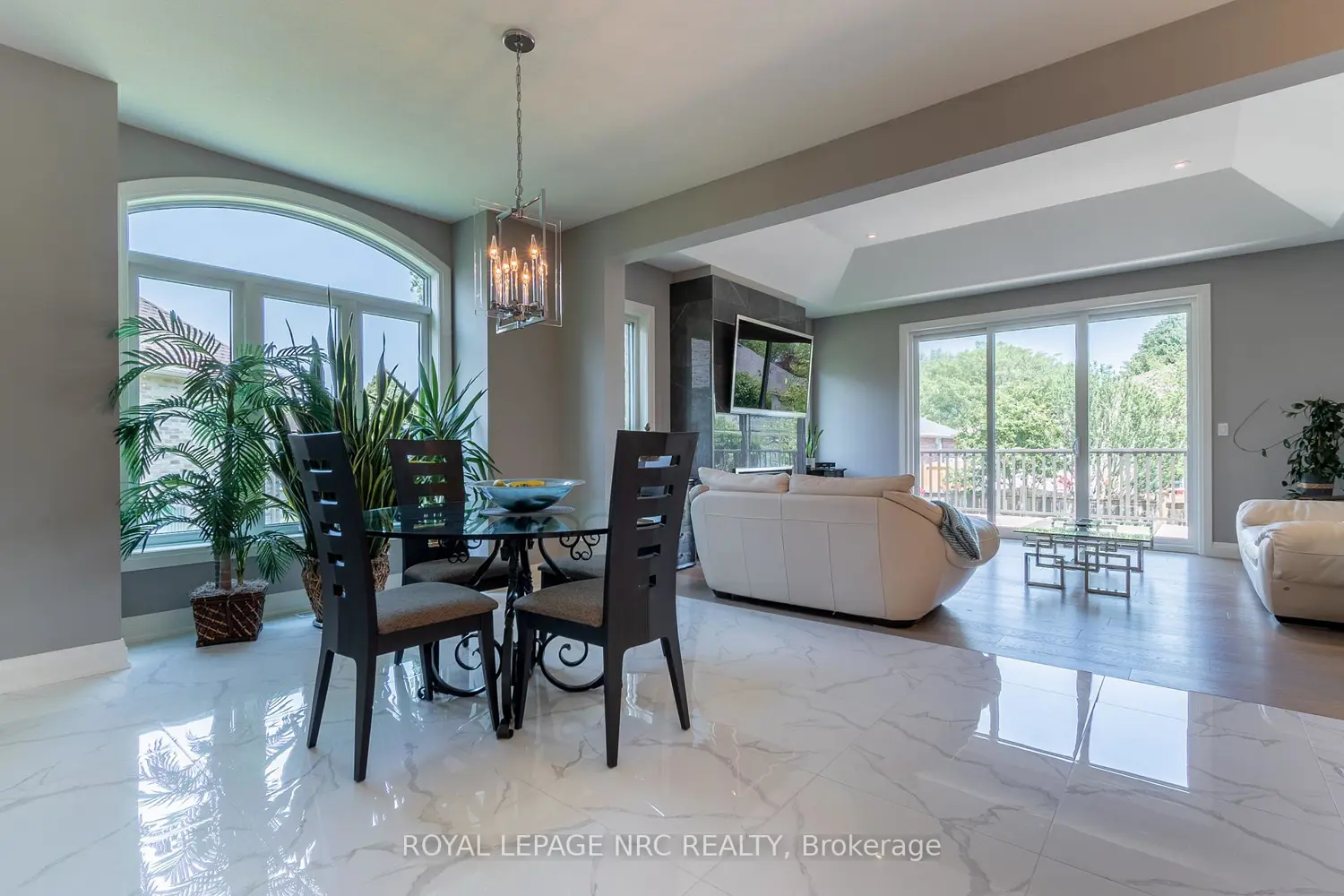 Additional image 6 of 11 Emily Lane