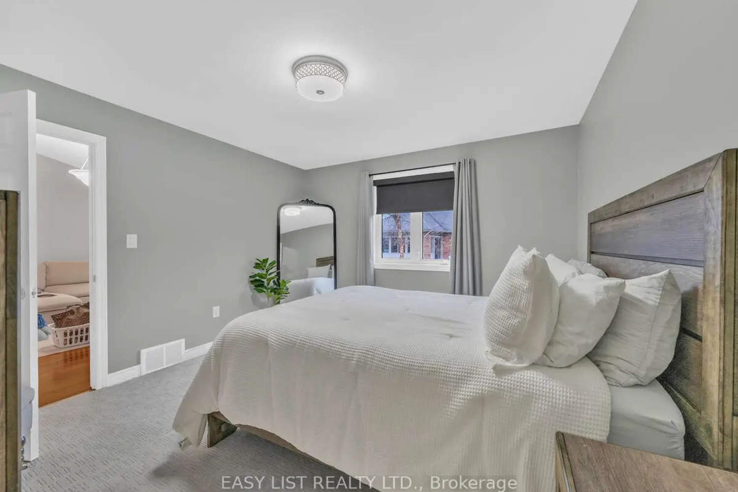 Additional image 7 of 1585 Skinner Street