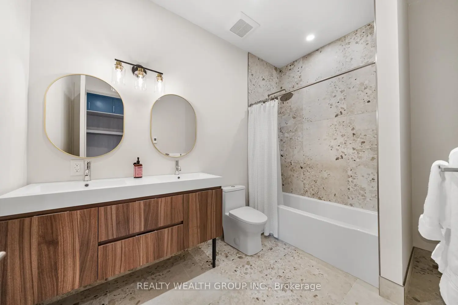 Additional image 14 of 105 Franklin Crescent