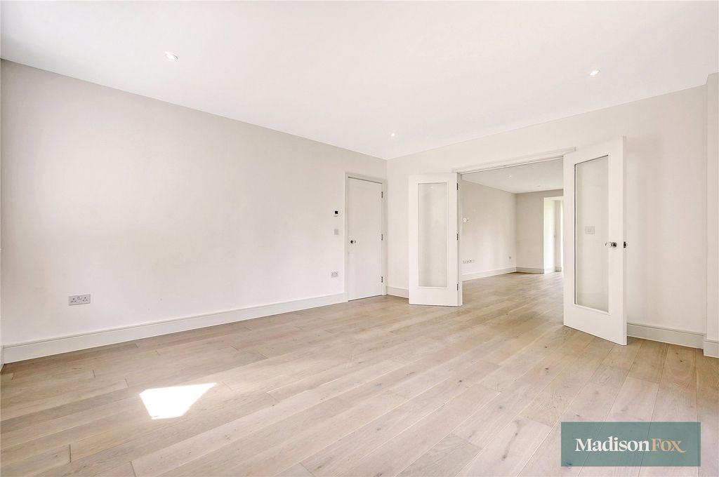 Additional image 15 of 5 bed detached house for saleHigh Road, Chigwell, Essex IG7