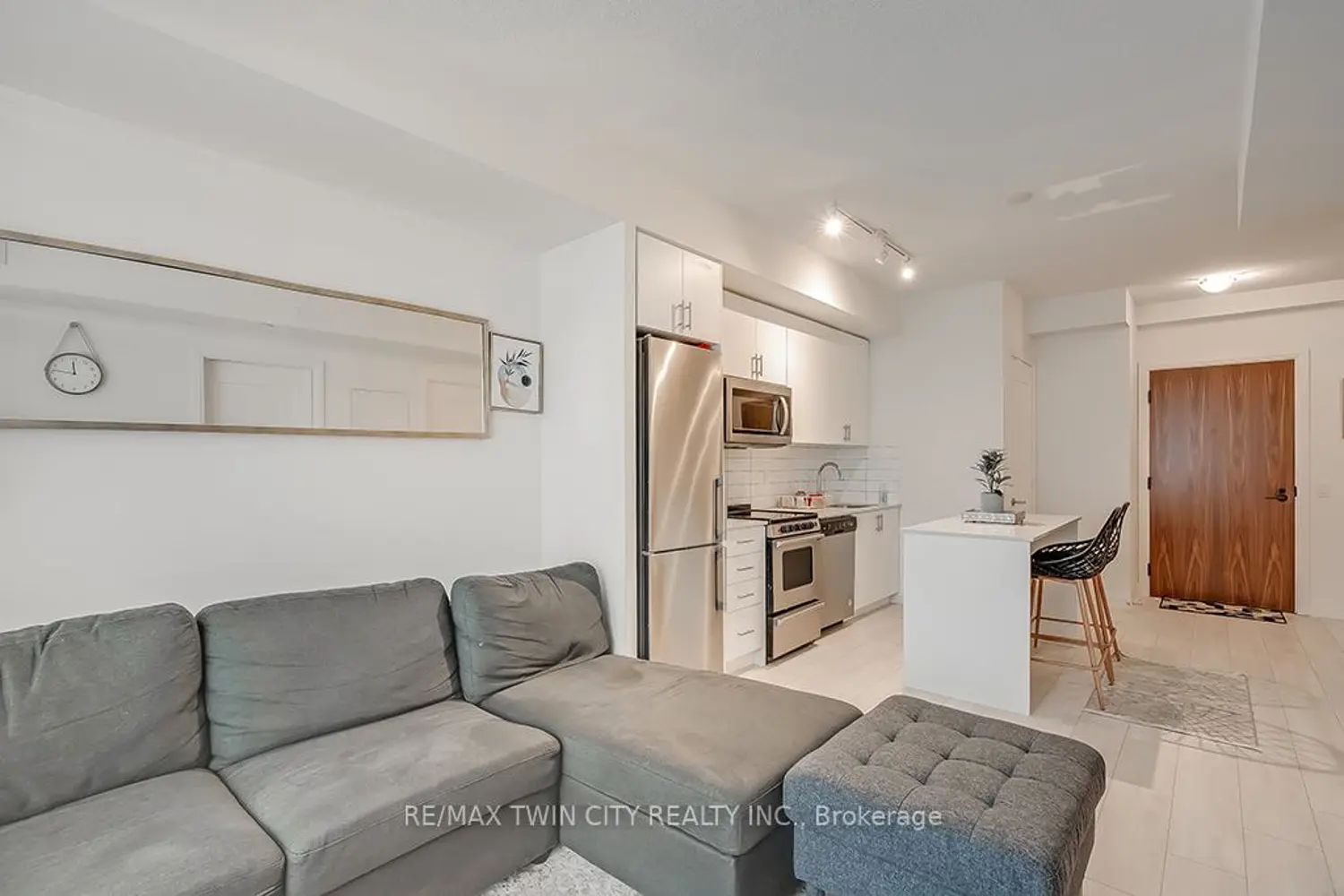 Additional image 11 of 509 Dundas Street # 415